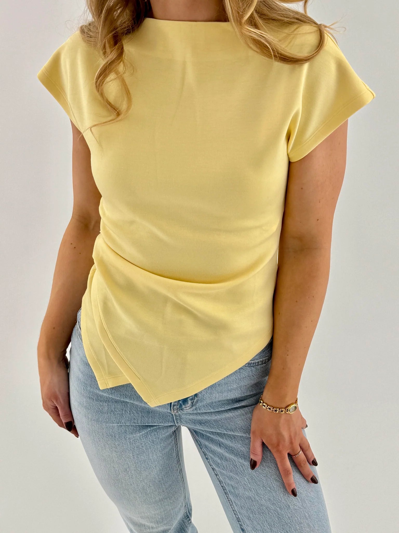 VMMILLE Top - Pale Banana